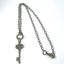 Load image into Gallery viewer, GETTYSBURG Necklace
